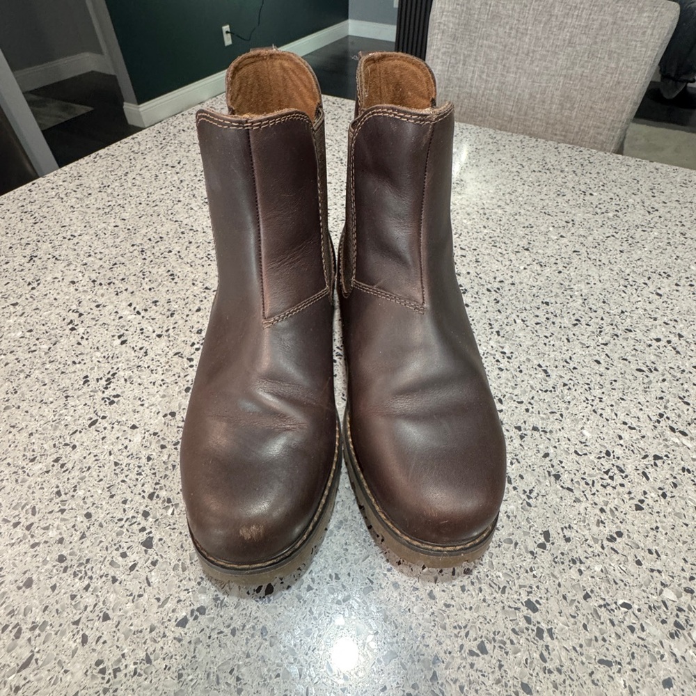 Eastland Ida Chelsea Boots